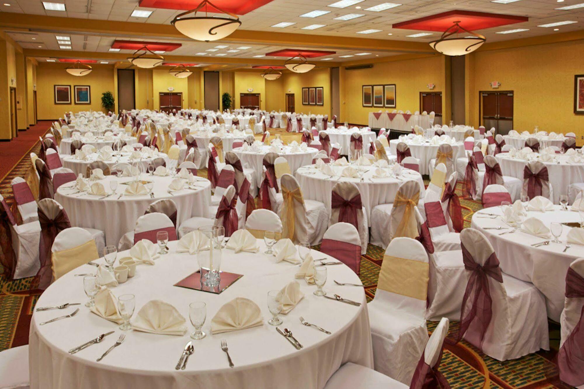 Holiday Inn Hotel And Suites Beaumont-Plaza I-10 & Walden, An Ihg Hotel Ristorante foto